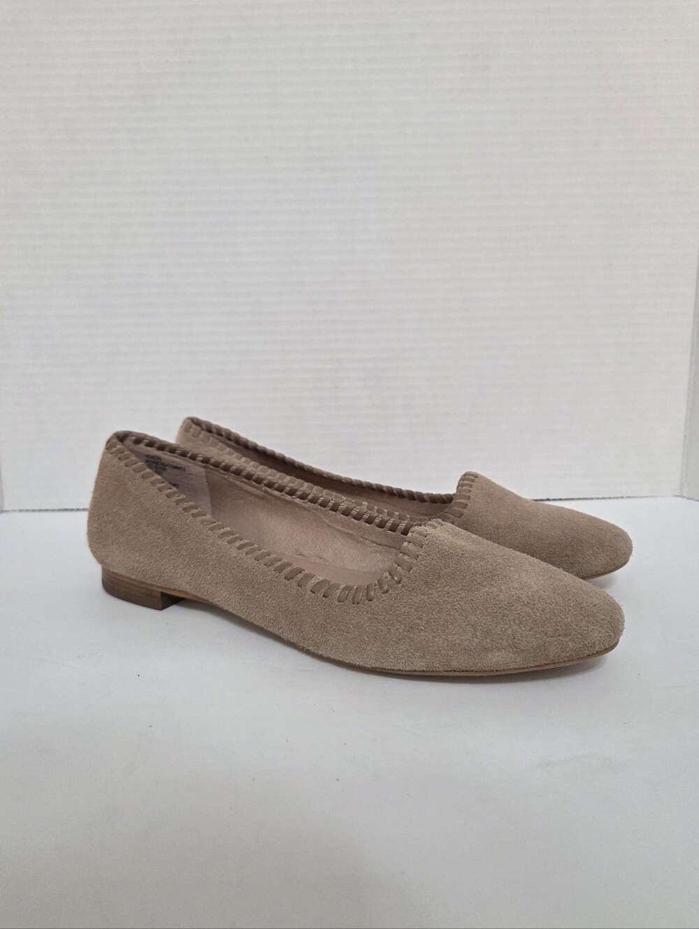 Land's End Suede Leather Whip Stitching Tan Brown Slip On Flats Loafers Size 6.5